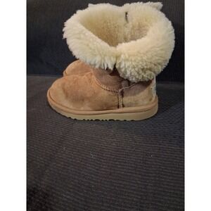 UGG Australia Boots Youth 1 Mini Bailey Button II‎ Shearling Winter Bootie Brown